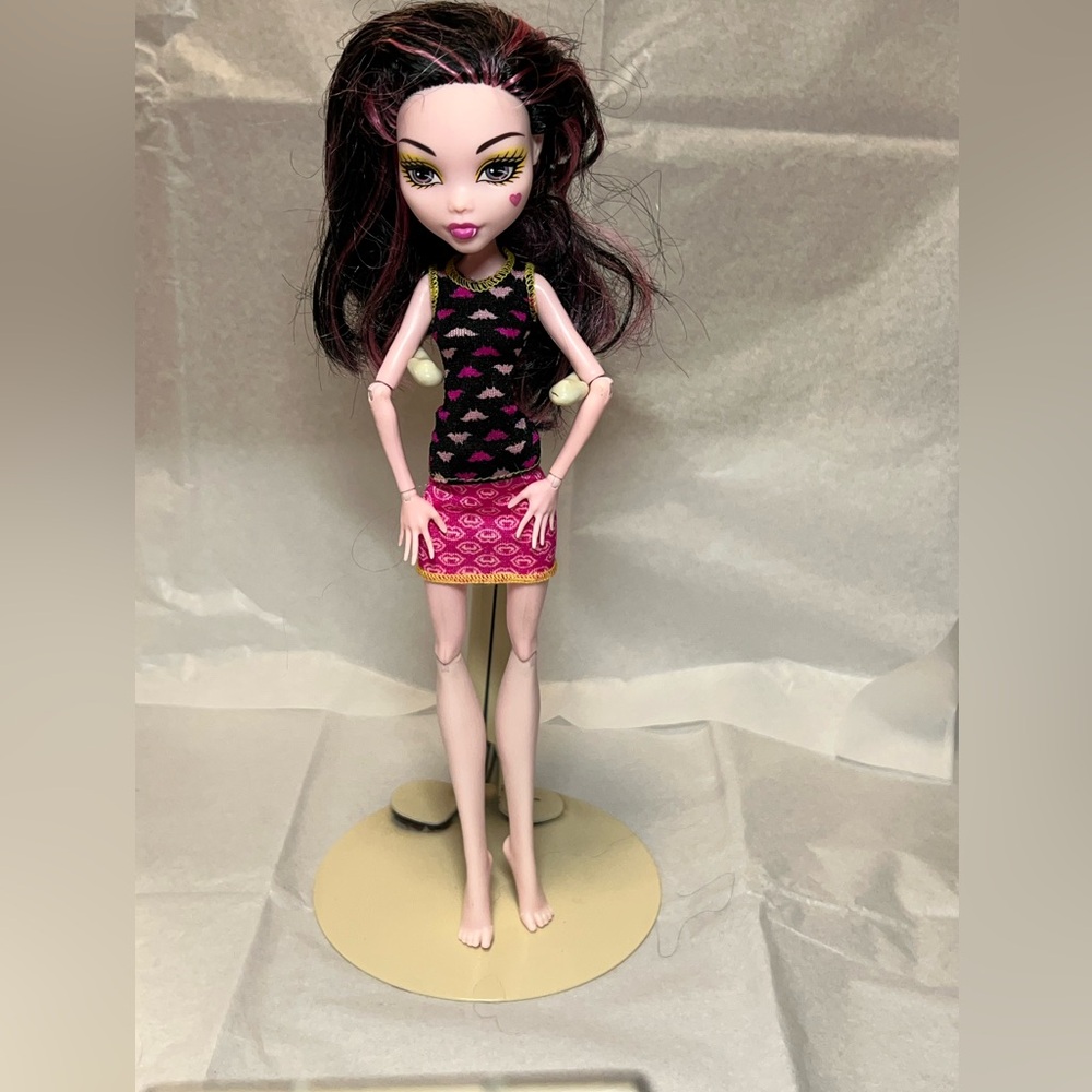 💰 Monster High Creepateria Draculaura Doll